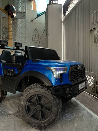 Kids self drive jeep