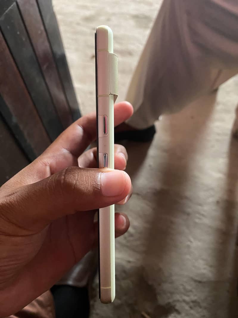 Google Pixel 7 2