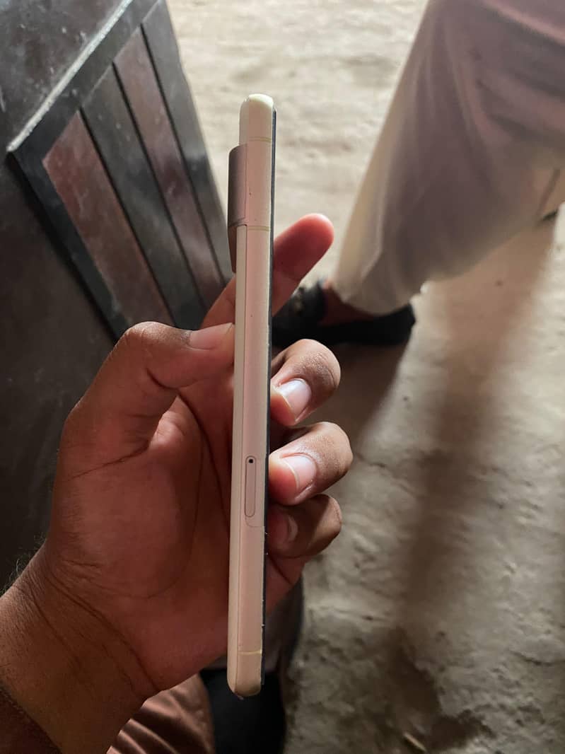 Google Pixel 7 3