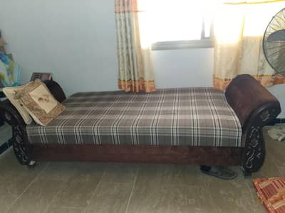 Premium Carved Wooden Dewan – Luxury Single Sofa Bed Mint Condition).