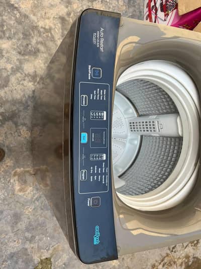 Haier 12KG Fully Automatic Washing Machine (HWM120-826) – Like New