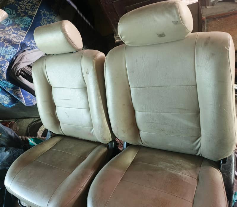 back seats 0