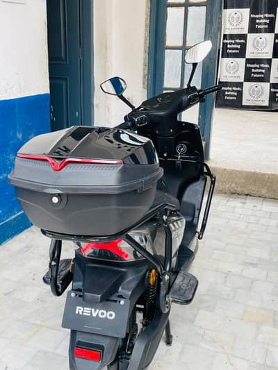 Revoo Electric Bike