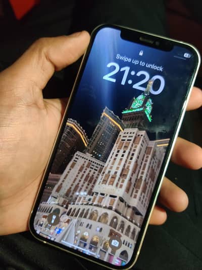 Apple iPhone 12