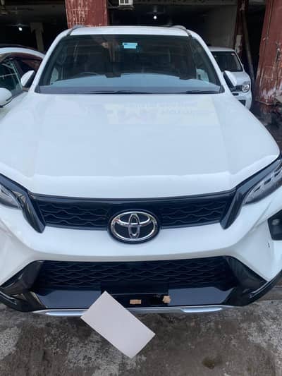 Toyota Fortuner Legender 2024