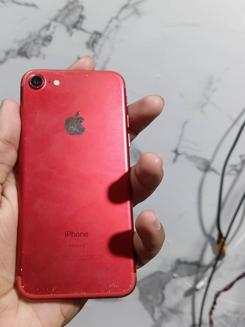 Apple iPhone 7 2