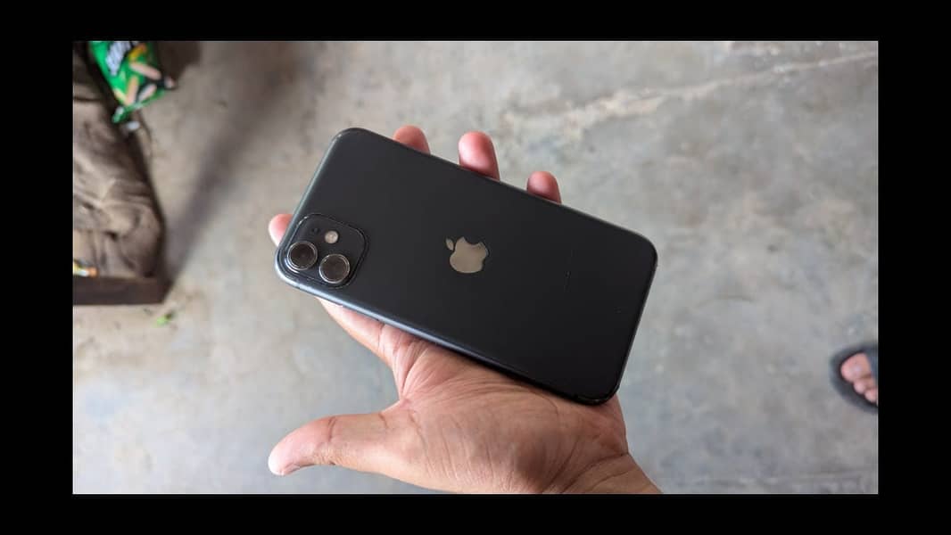 Apple iPhone 11 0