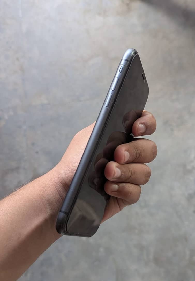 Apple iPhone 11 2