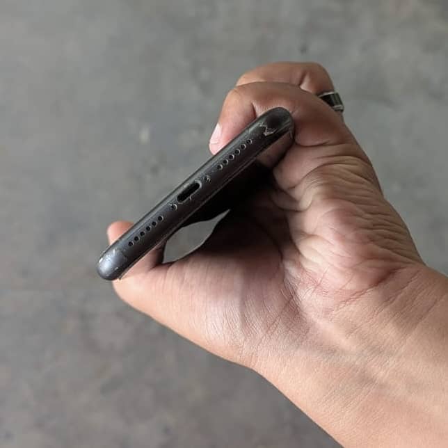 Apple iPhone 11 5