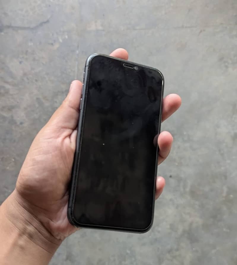Apple iPhone 11 6