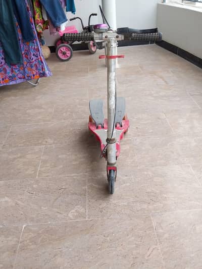 Step-and-Go Dual Pedal Kids Scooter with Handbrake & Bell.