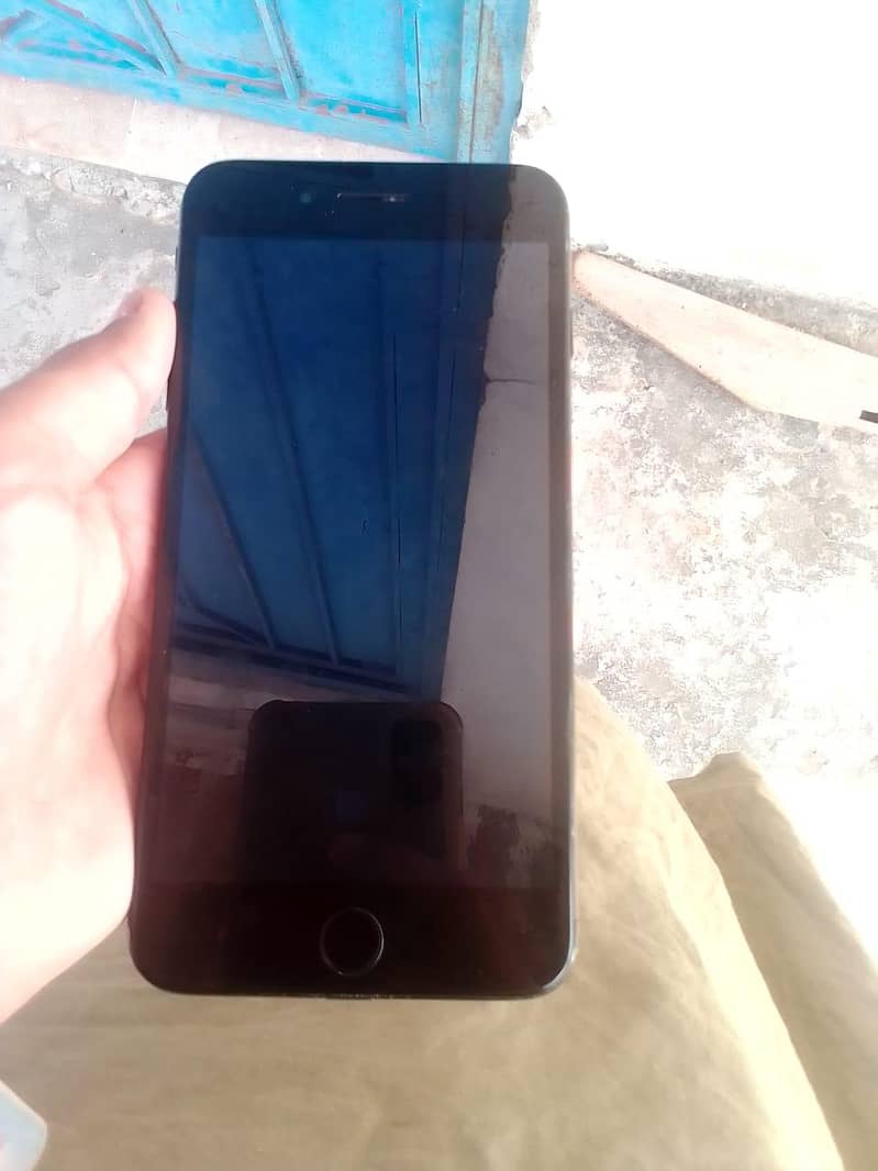 Apple iPhone 7 Plus 5