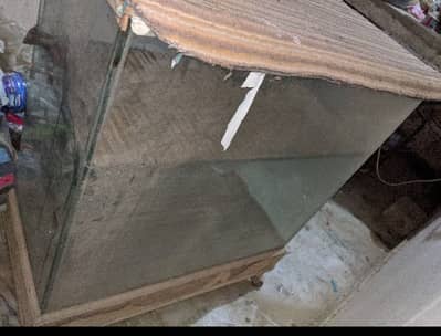 Glass counter