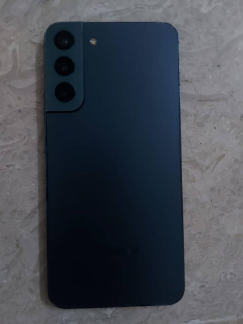 Samsung Mobile S22 Plus 2