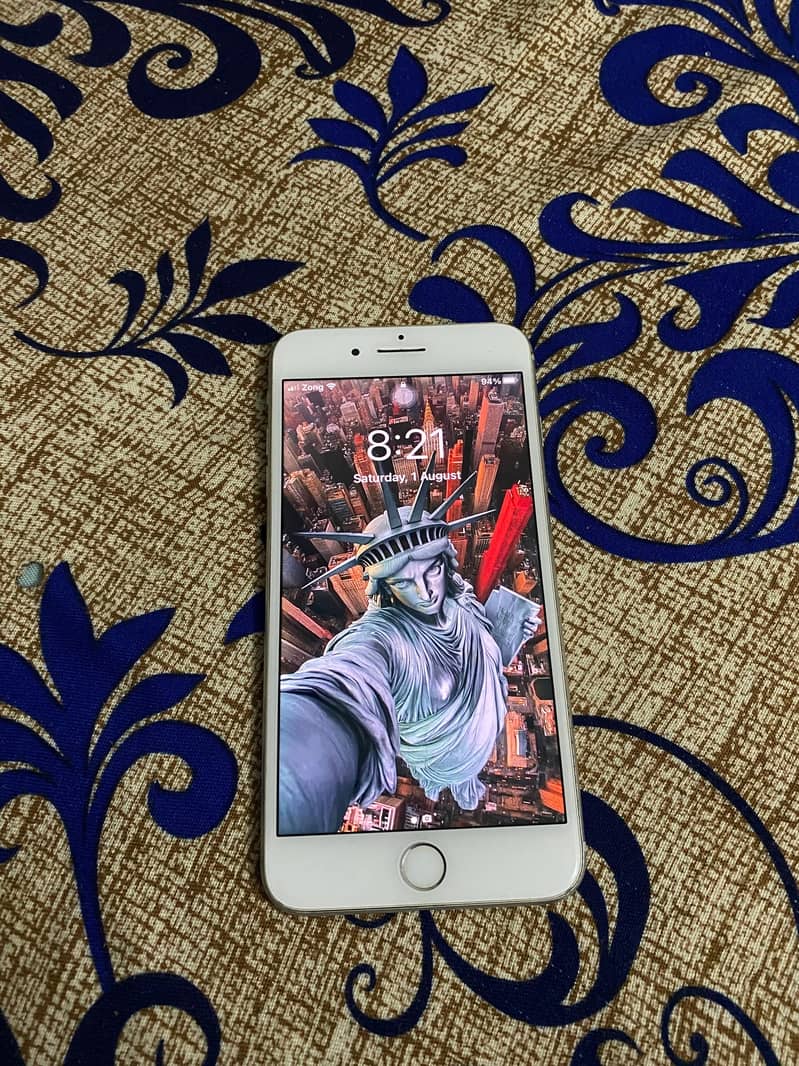 Apple iPhone 7 Plus 1