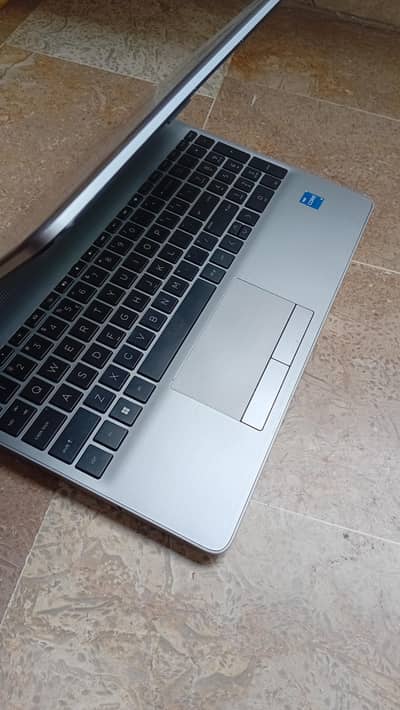 HP 250 G9