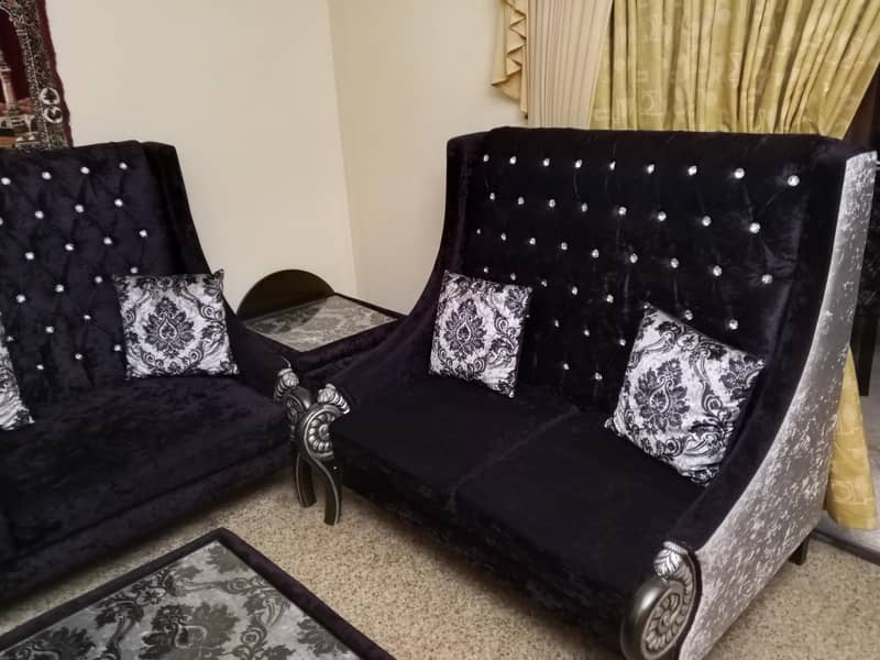 sofa set with tabels 5