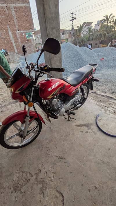 suzuki gd 110s red color 22/23 modal only sale due some faimly issue