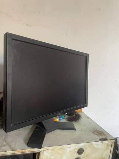 Dell 19" LCD Monitor E1909Wc – Excellent Condition