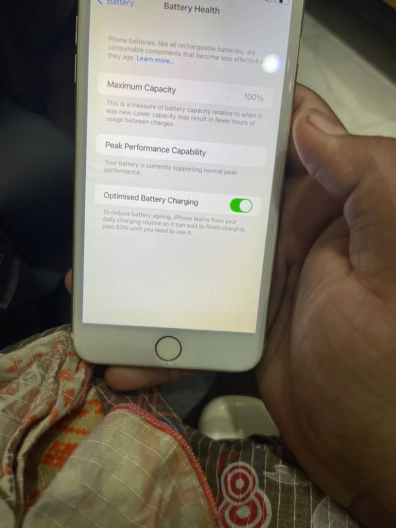 Apple iPhone 6S Plus 4