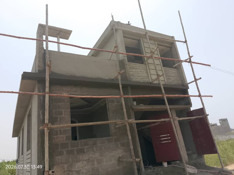 Corner house with extra land 1