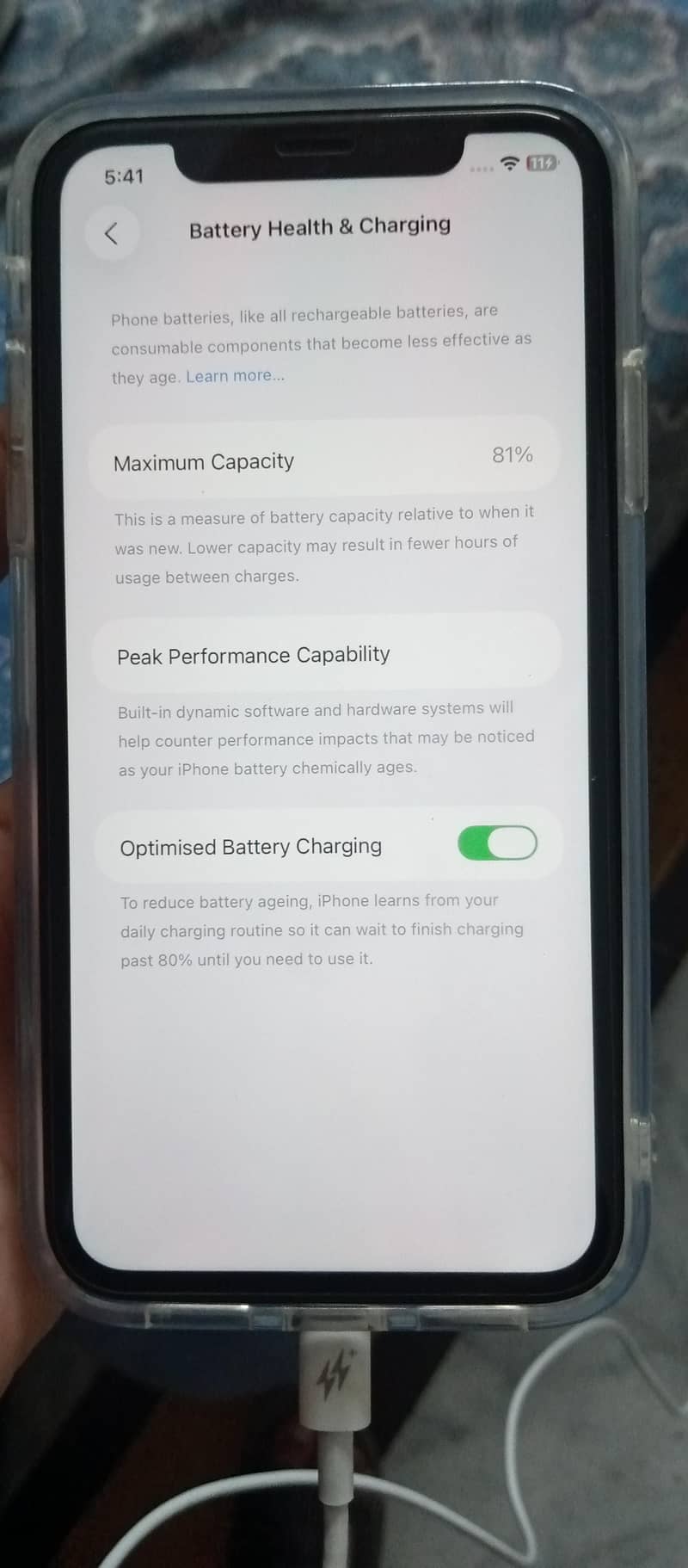 Apple iPhone 11 3