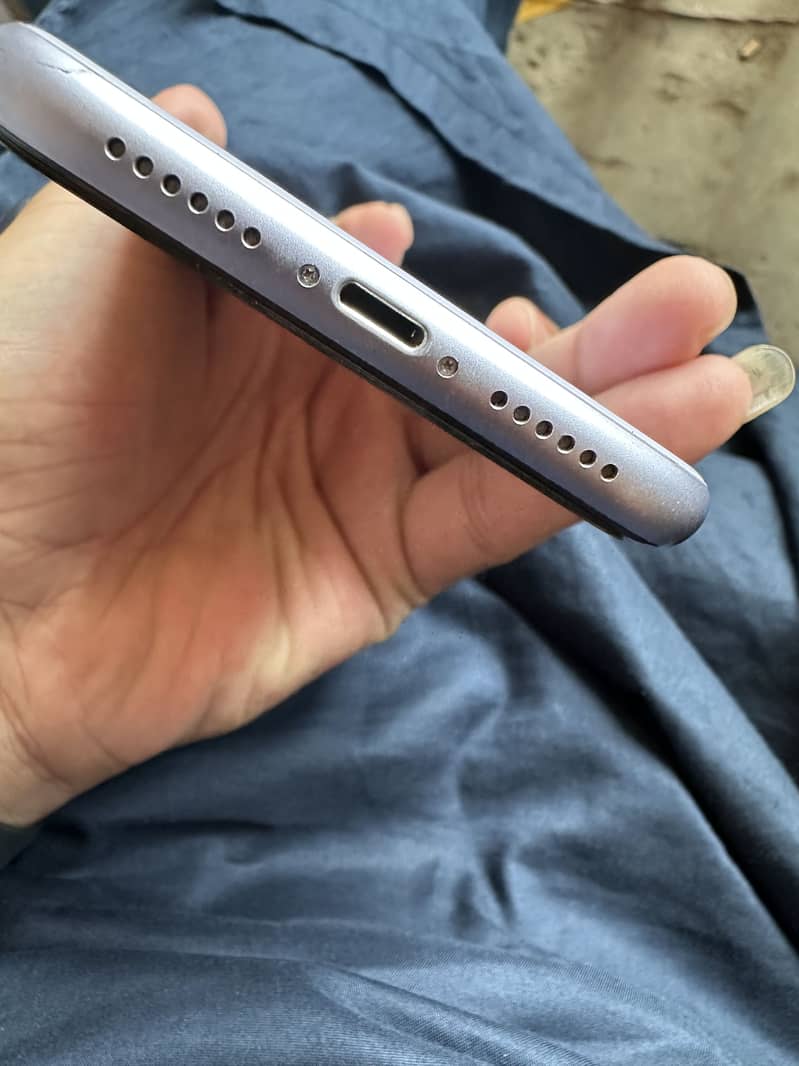 Apple iPhone 11 1