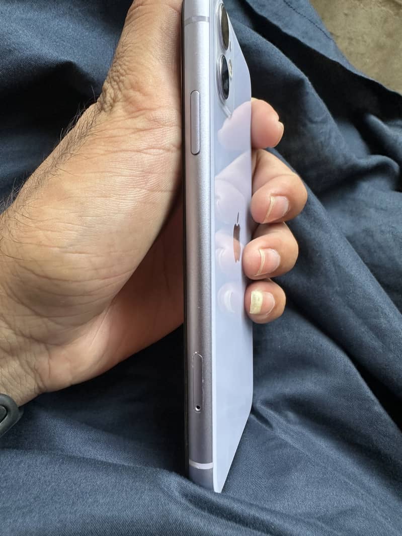 Apple iPhone 11 6