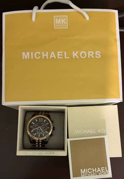 Micheal kors Black and golden