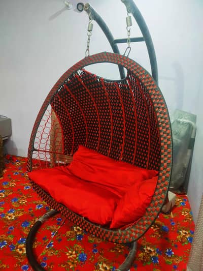 egg chape chair jhoola