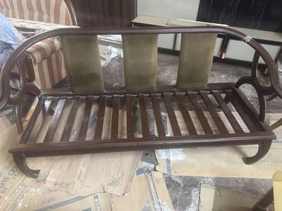 Elegant Solid Wood 3-Seater Sofa / Bench – Excellent Condition