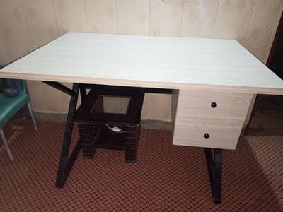 computer table