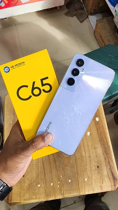Realme C65