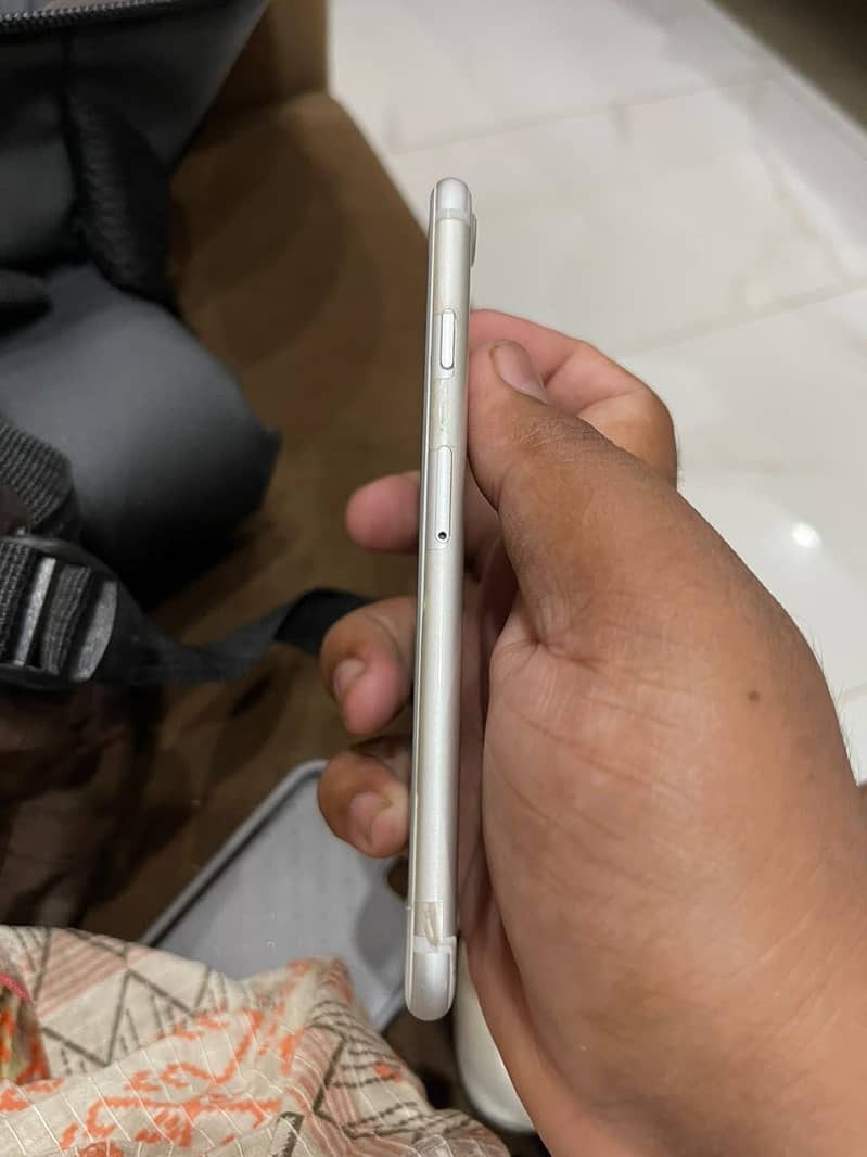 iPhone 7 2