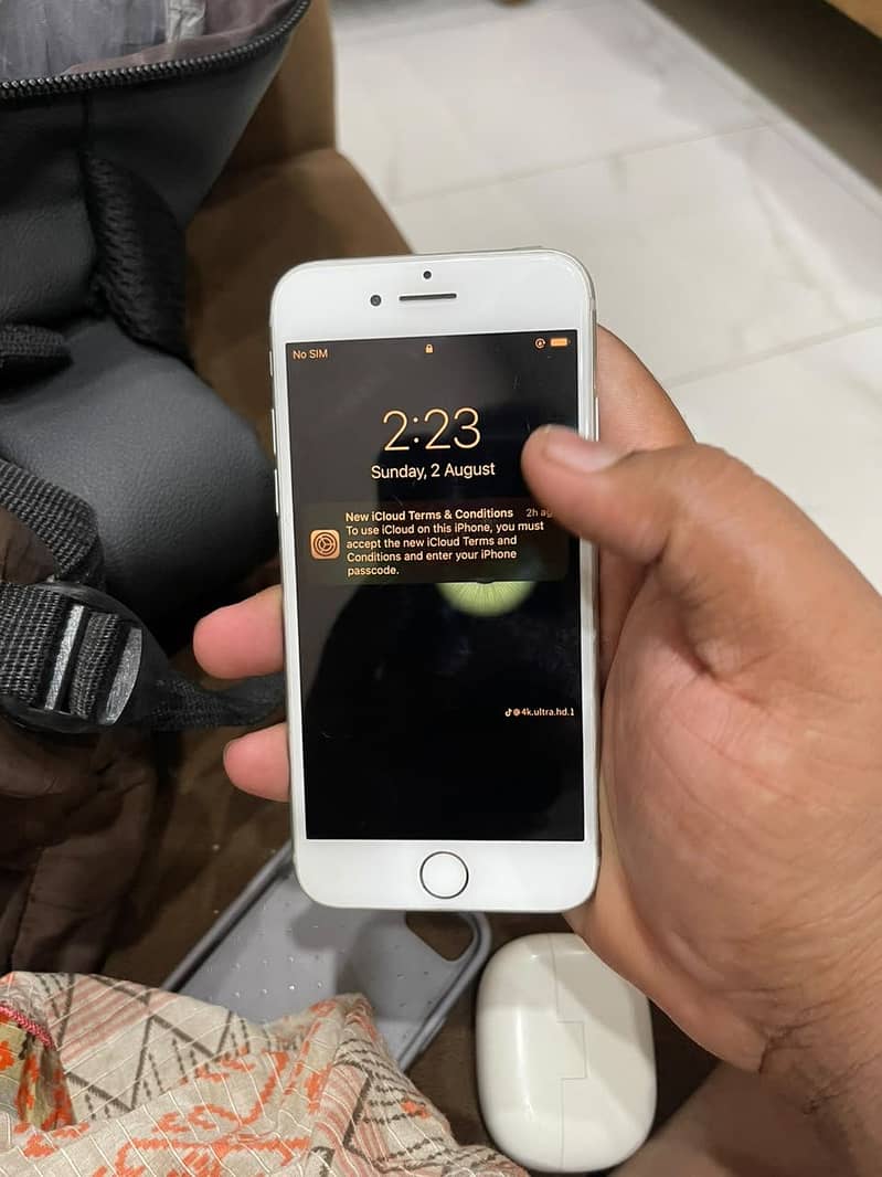 iPhone 7 6