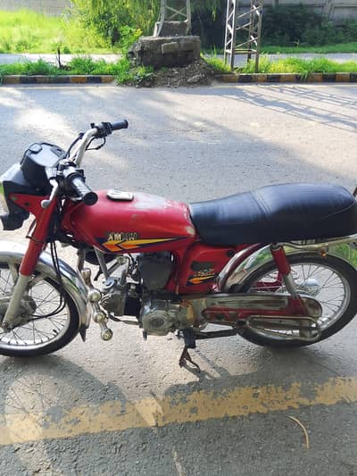 yamaha 4 strock mother cycle 2004 model