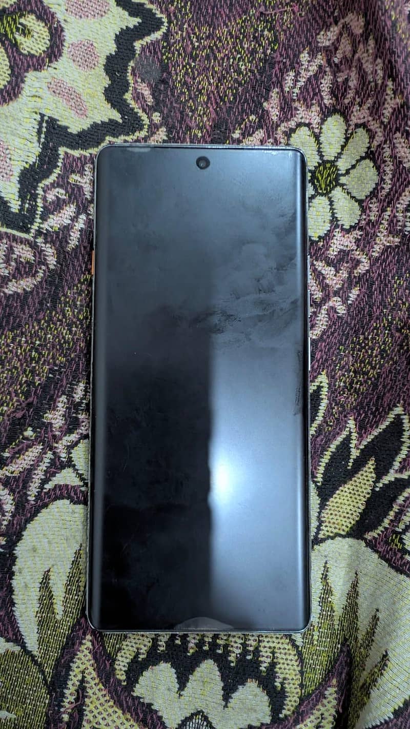 Tecno Camon 40 pro 2