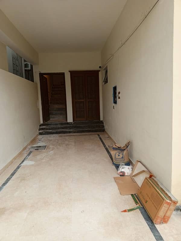 G9/3,30*50,Ground Portion Available For Rent 1