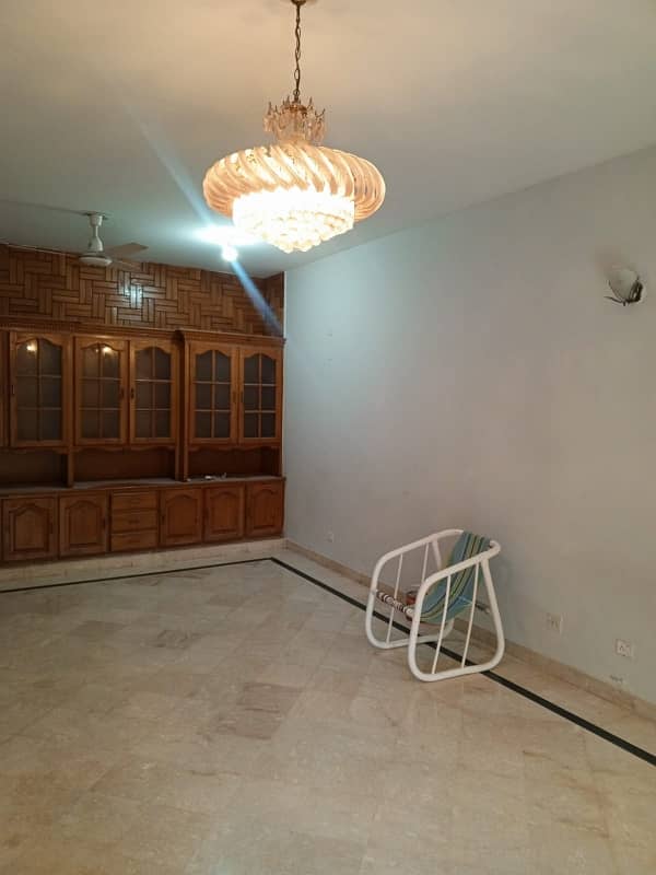 G9/3,30*50,Ground Portion Available For Rent 2