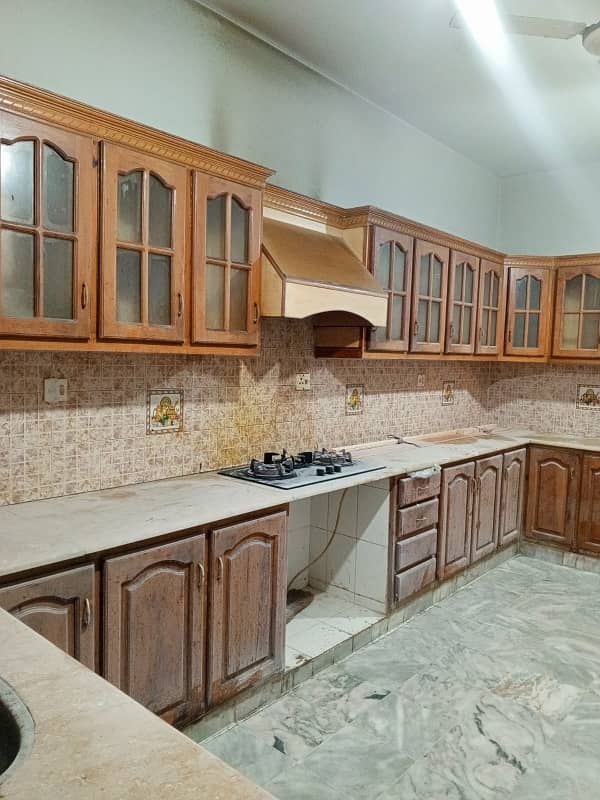 G9/3,30*50,Ground Portion Available For Rent 3