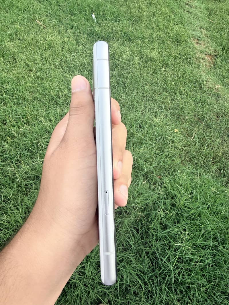 Google Pixel 7a 1