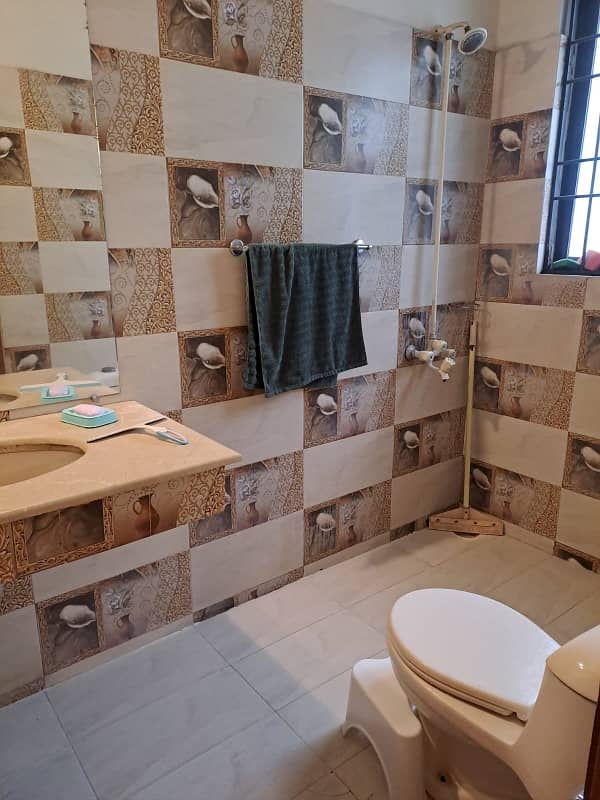 G9/3,30*50,Ground Portion Available For Rent 4