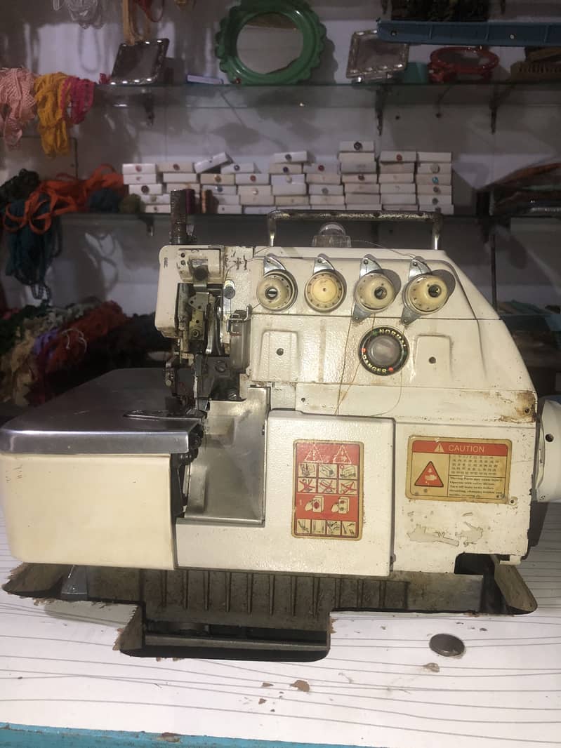 Over Lock Machine Model Jack /747 10