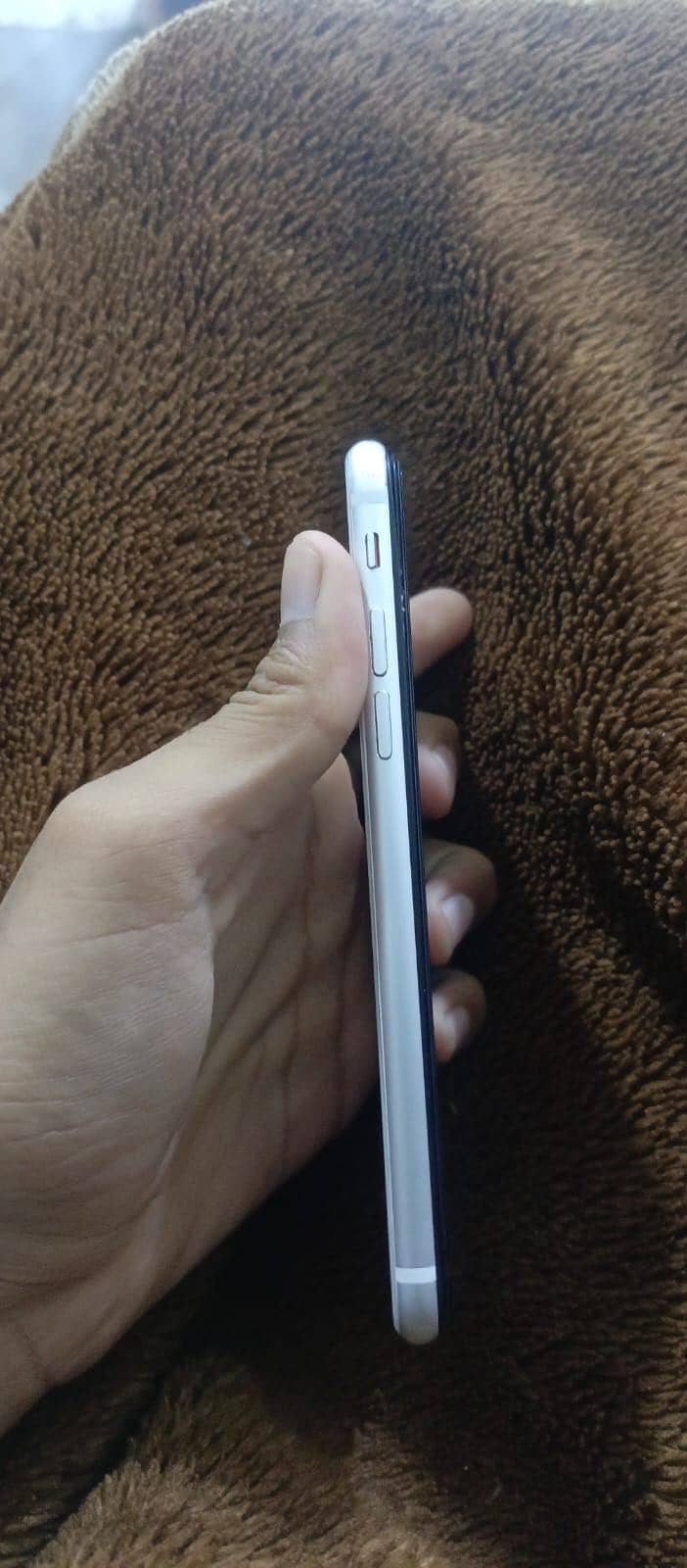 Apple iPhone SE3 4