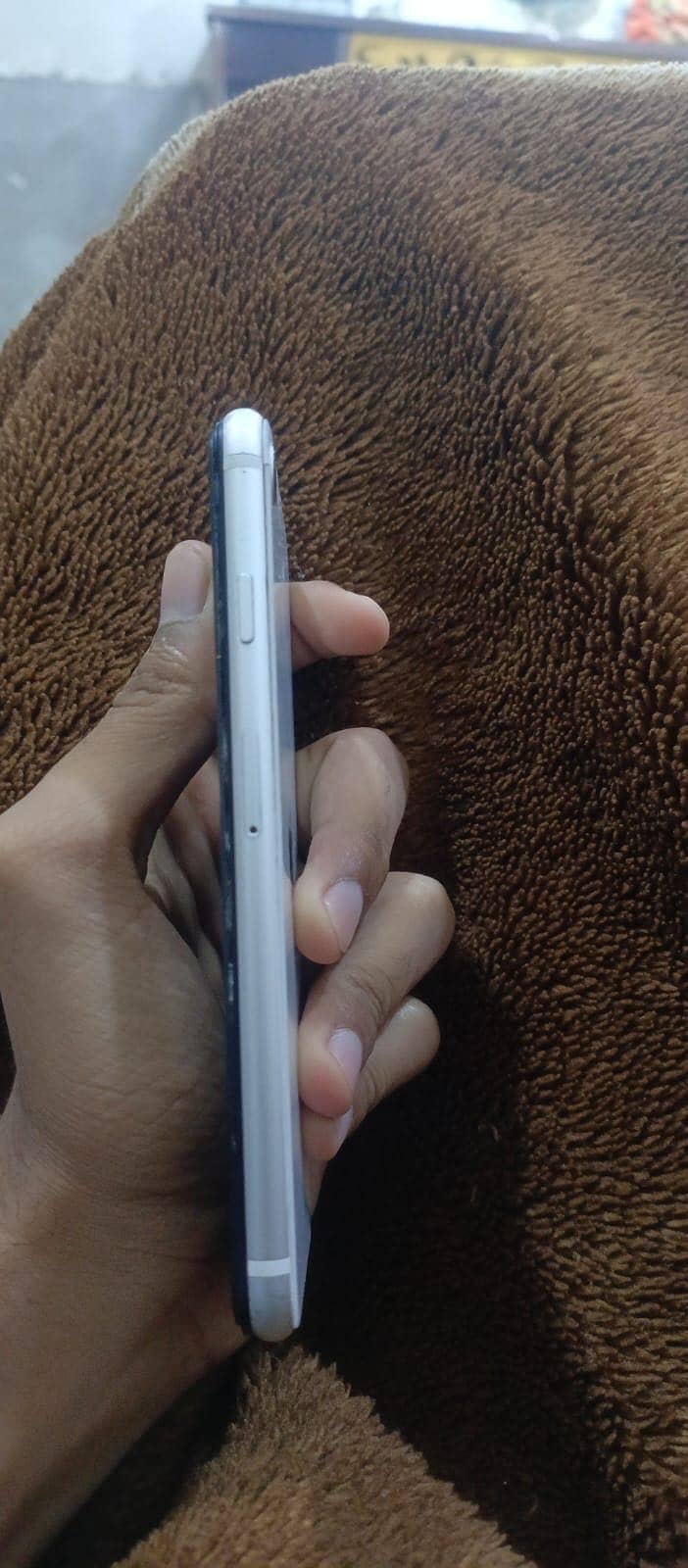 Apple iPhone SE3 6