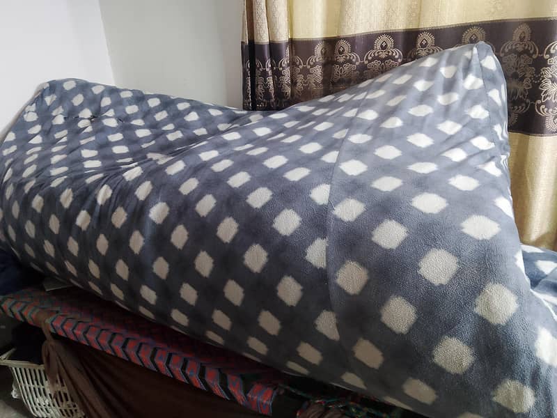 mattress 0