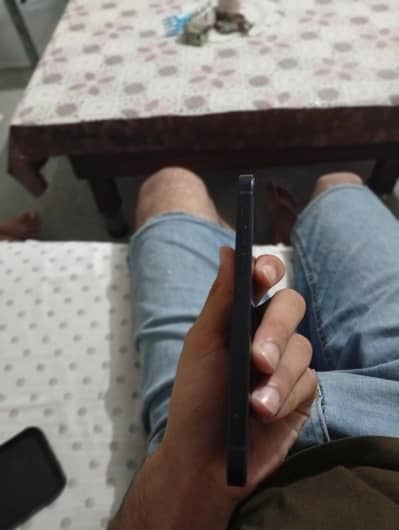 Apple iPhone 12 icloud lock