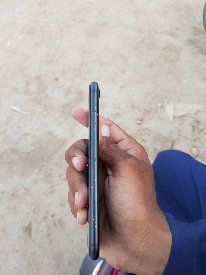 Apple iPhone 7 2
