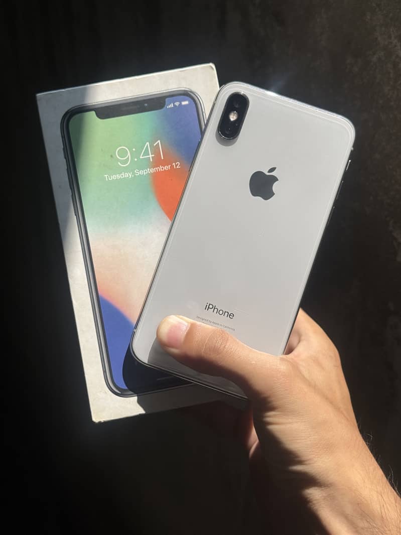 Apple iPhone X 0