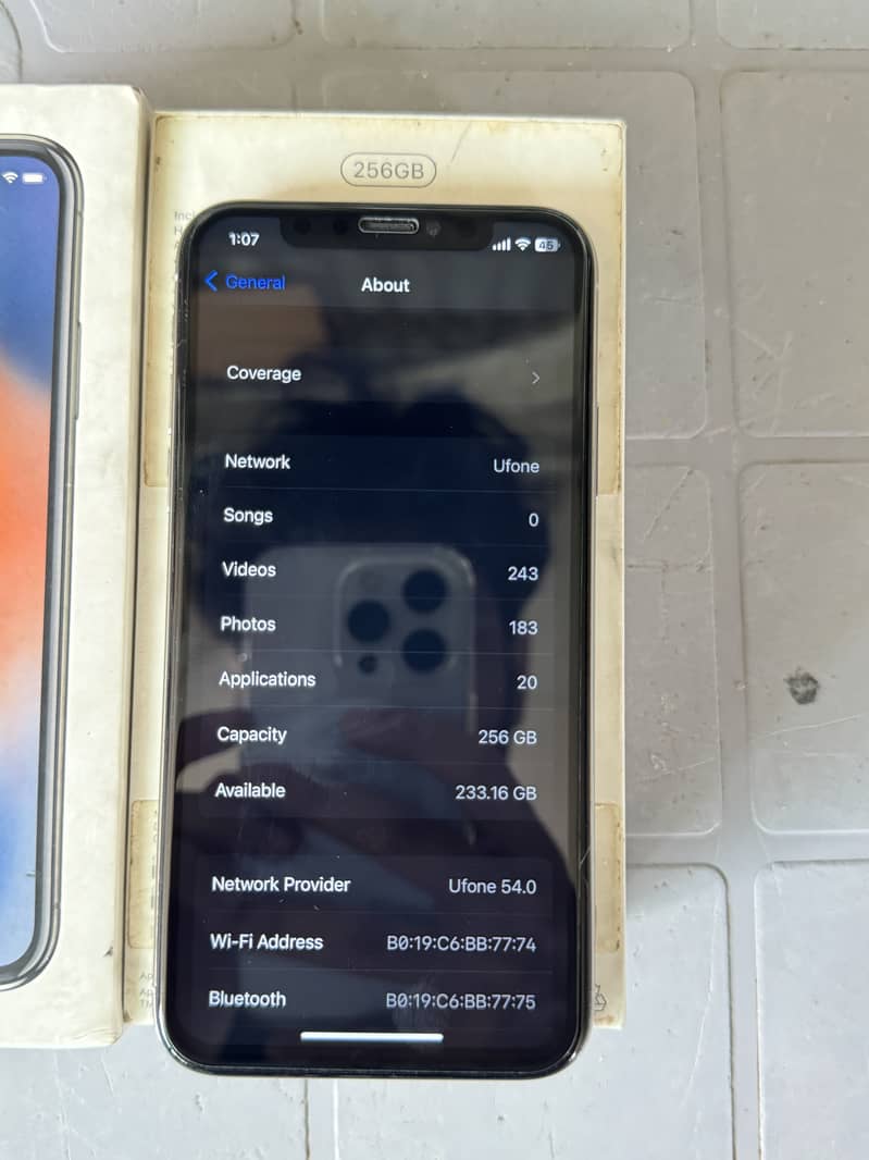Apple iPhone X 5